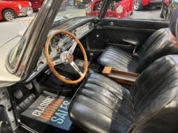 Mercedes-Benz SL (W113) 230 SL Pagode Roadster full