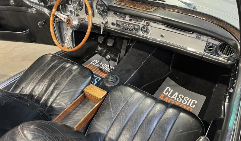 Mercedes-Benz SL (W113) 230 SL Pagode Roadster full