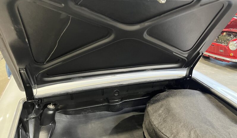 Mercedes-Benz SL (W113) 230 SL Pagode Roadster full