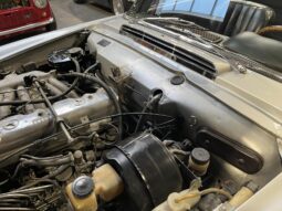 Mercedes-Benz SL (W113) 230 SL Pagode Roadster full