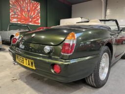 MG MGB RV8 3,9 V8 RHD Cabriolet full