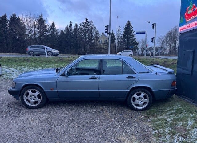 Mercedes-Benz 190 (W201) 2,0,4,dor full