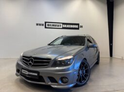 Mercedes-Benz C-Klasse (W220) C63 6,3 AMG stc. aut. Van 5d full