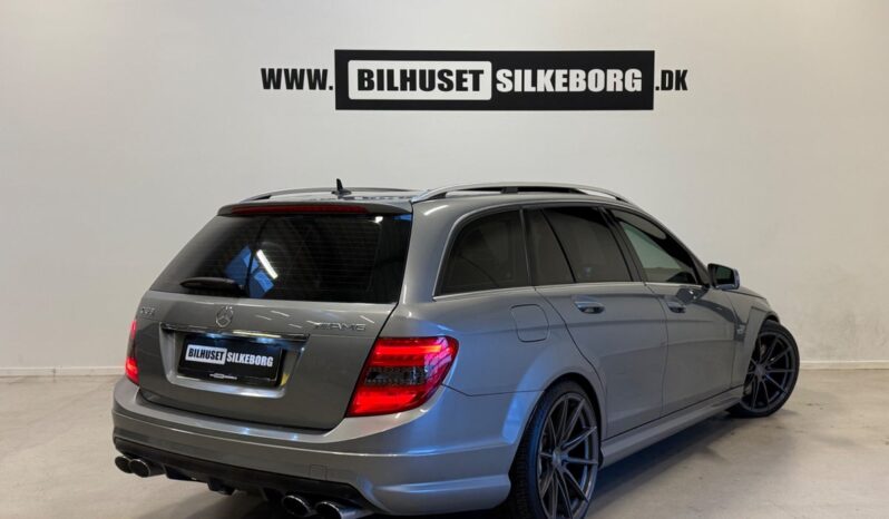 Mercedes-Benz C-Klasse (W220) C63 6,3 AMG stc. aut. Van 5d full