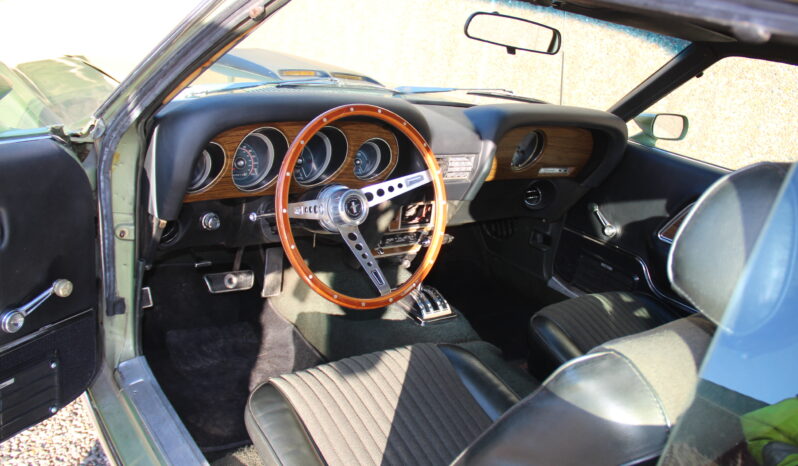 Ford Mustang Cupe full