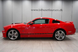 Ford Mustang V6 Coupe full
