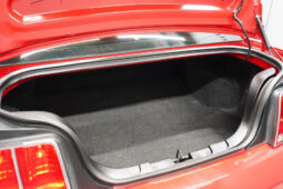 Ford Mustang V6 Coupe full