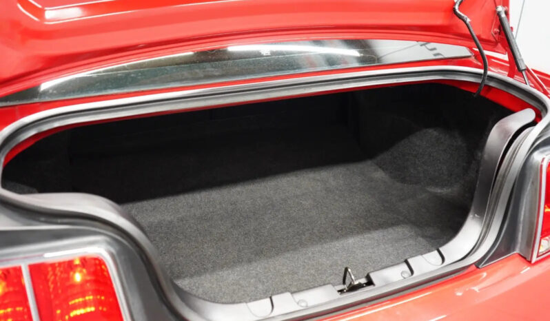 Ford Mustang V6 Coupe full