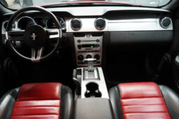 Ford Mustang V6 Coupe full