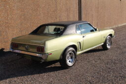 Ford Mustang Cupe full