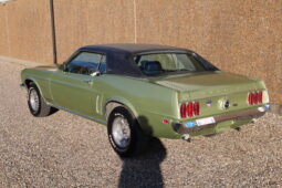 Ford Mustang Cupe full