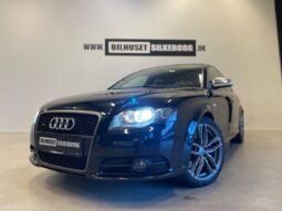 Audi A4 S4 4,2 V8 quattro Tiptr. 4d full