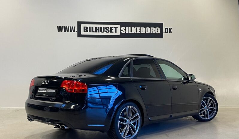 Audi A4 S4 4,2 V8 quattro Tiptr. 4d full