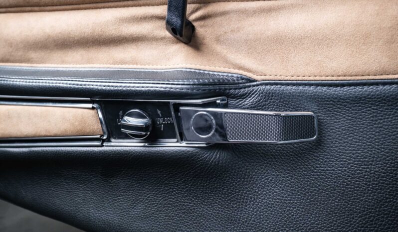 Chevrolet Corvette Stingray full