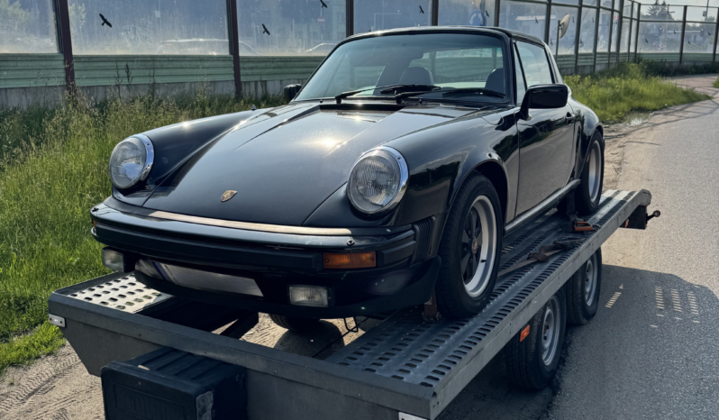 Porsche 911 Targa full