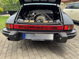 Porsche 911 Targa full