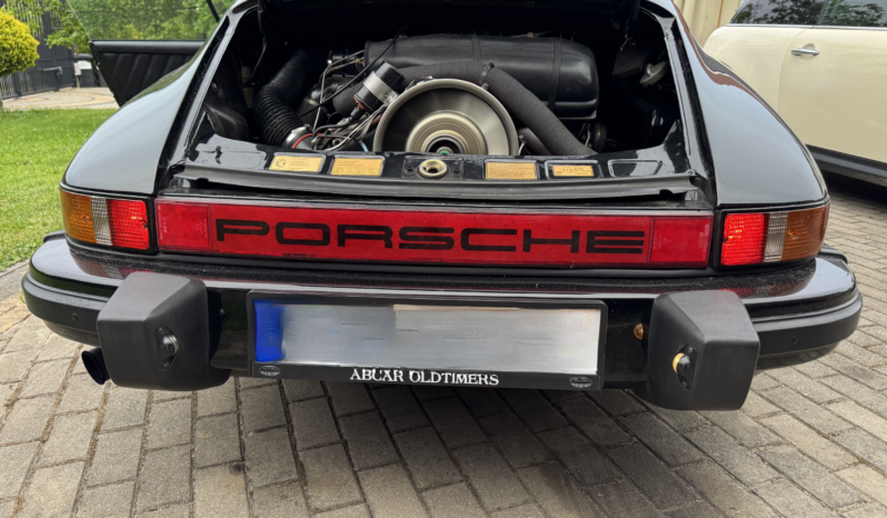Porsche 911 Targa full