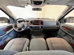 Dodge Charger RAM 1500 5,7 V8 Hemi aut. 4d full