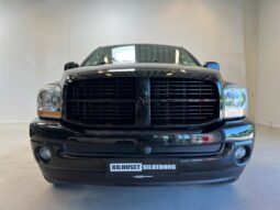 Dodge Charger RAM 1500 5,7 V8 Hemi aut. 4d full