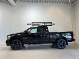 Dodge Charger RAM 1500 5,7 V8 Hemi aut. 4d full