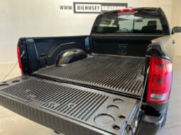 Dodge Charger RAM 1500 5,7 V8 Hemi aut. 4d full