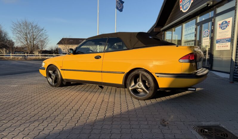 Saab 900 Mellow Yellow Cabriolet full