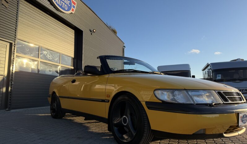 Saab 900 Mellow Yellow Cabriolet full