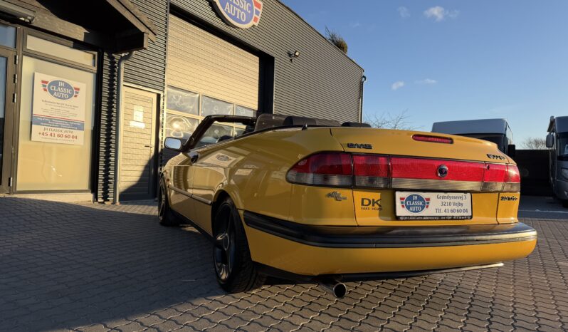 Saab 900 Mellow Yellow Cabriolet full