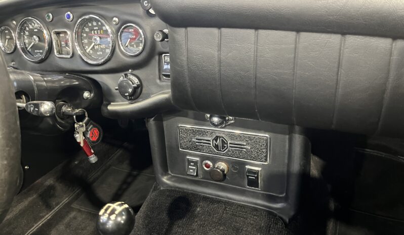 MG MGB 1,8 Roadster – IGEN EN AF DE FINE…. full