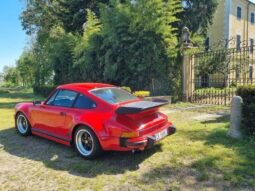 Porsche 911 Turbo (930) full