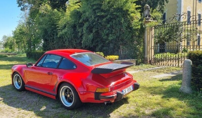 Porsche 911 Turbo (930) full