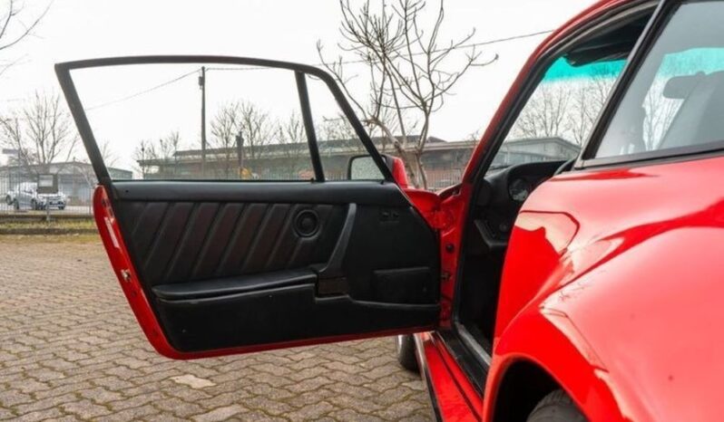 Porsche 911 Turbo (930) full