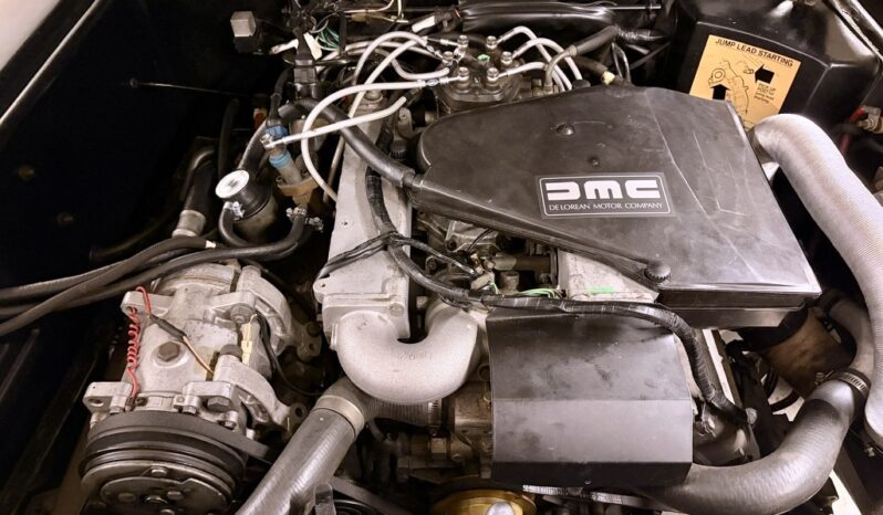 DeLorean DMC -12 full