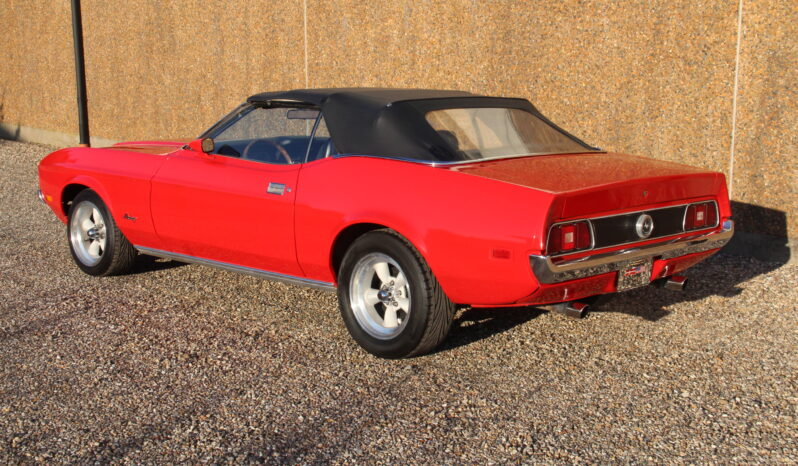 Ford Mustang Cab full