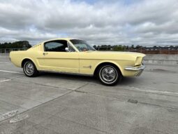 Ford Mustang Fastback 2 2 full