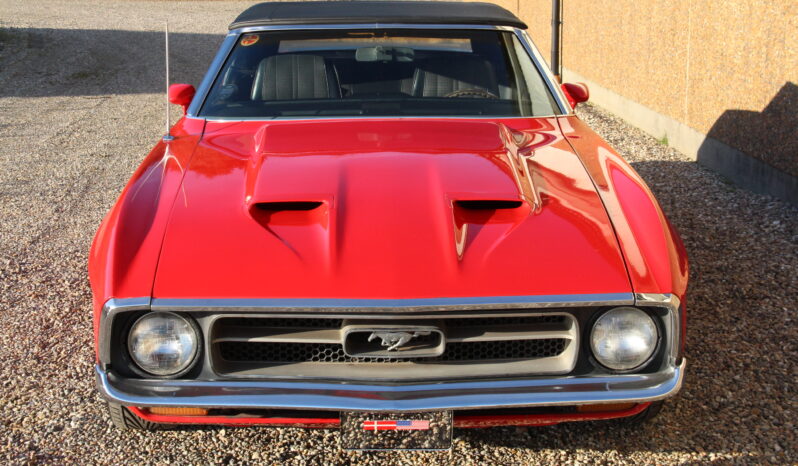 Ford Mustang Cab full