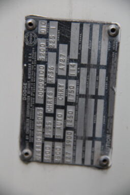 Dodge D100 Pick Up full