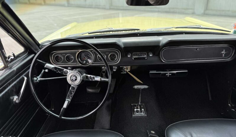 Ford Mustang Fastback 2 2 full