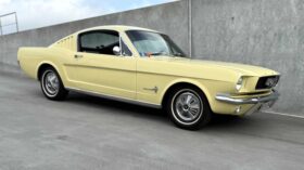 Ford Mustang Fastback 2 2