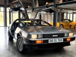 DeLorean DMC -12 full