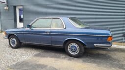 Mercedes-Benz 200-300 (W123) 230 Ce Automatic full