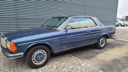 Mercedes-Benz 200-300 (W123) 230 Ce Automatic full