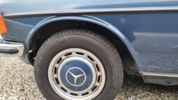 Mercedes-Benz 200-300 (W123) 230 Ce Automatic full