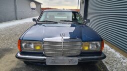 Mercedes-Benz 200-300 (W123) 230 Ce Automatic full