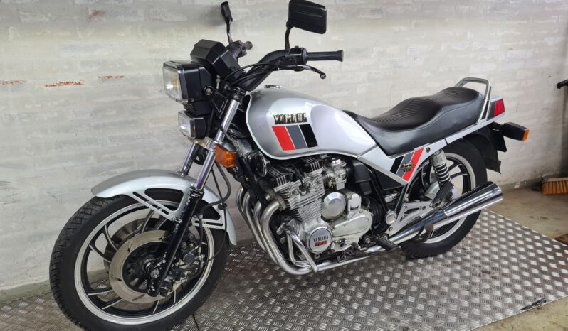 Yamaha XJ 750 Seca full