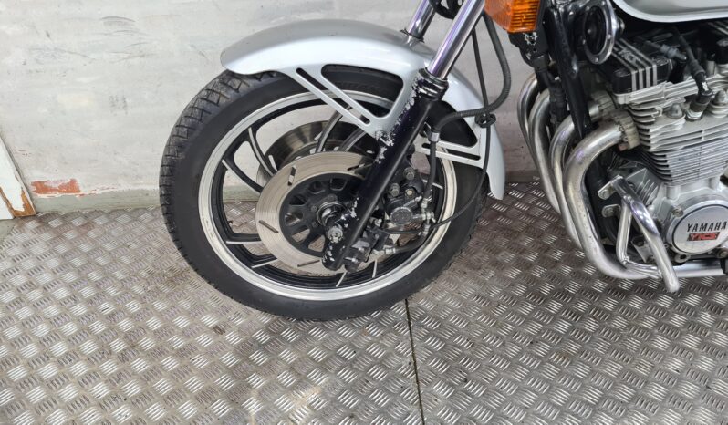 Yamaha XJ 750 Seca full