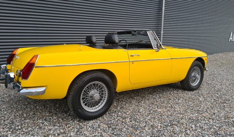 MG MGB 1800 Roadster full