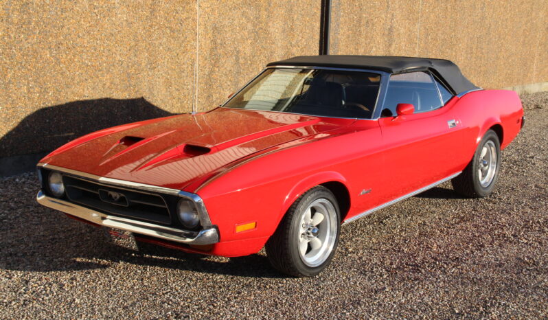 Ford Mustang Cab full