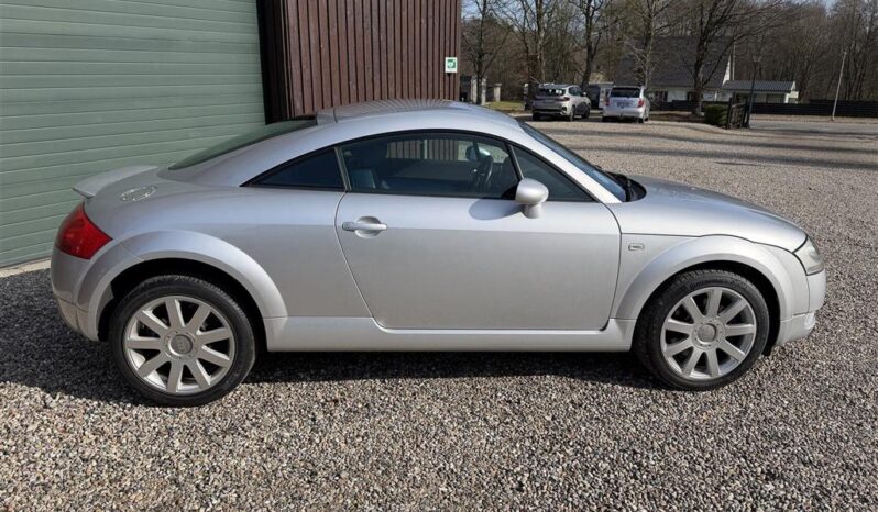 Audi TT Coupe 1,8 T Quattro full