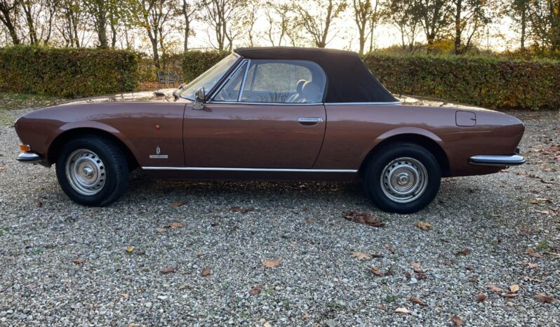 Peugeot 504 cabriolet full